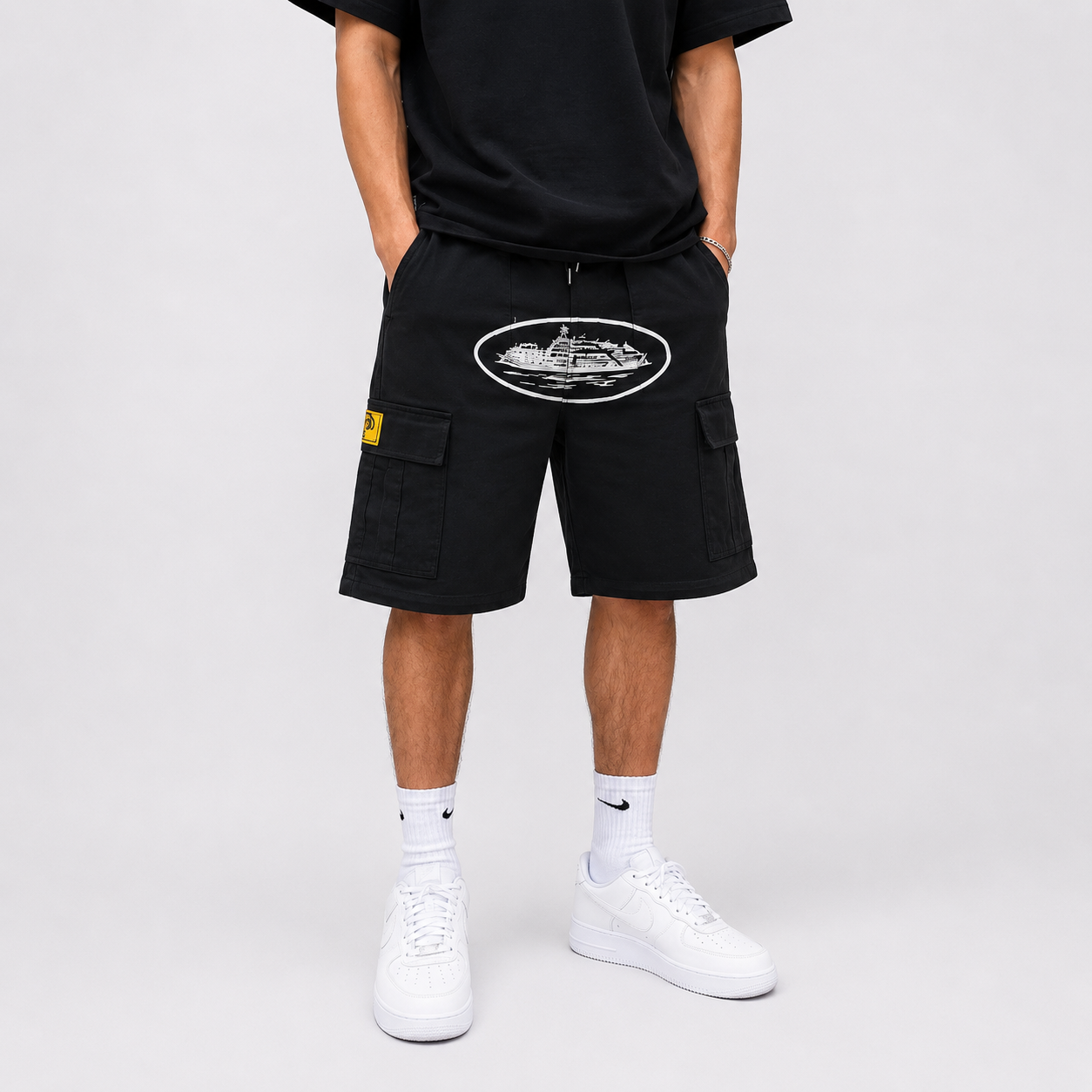 Corteiz Guerillaz 21' Cargo Shorts