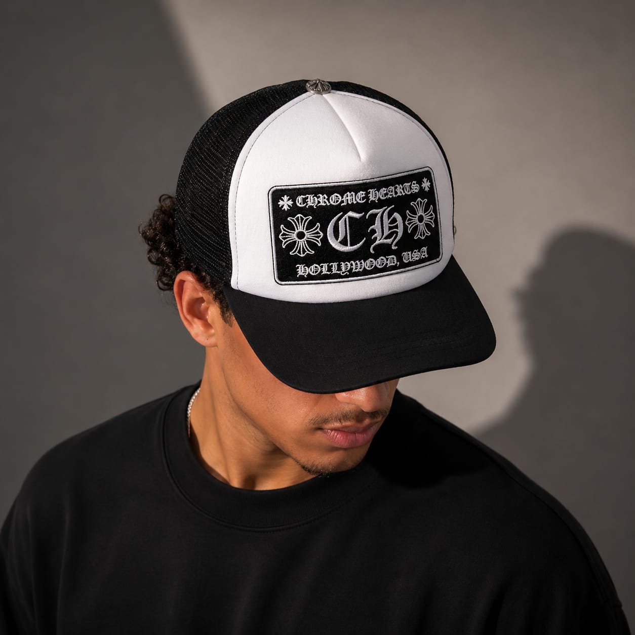 CHROME HEARTS CAP BLACK AND WHITE